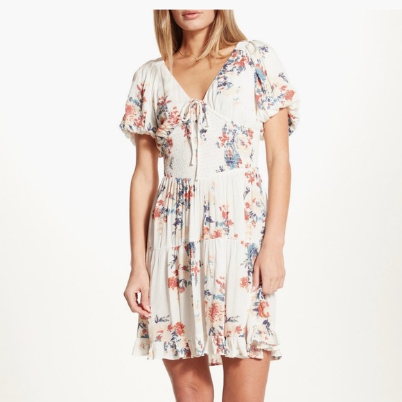 NWOT Wishlist White Floral Open Back Tiered Rayon Dress - Picture 1 of 13